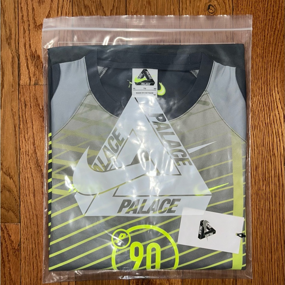 Palace x Nike Total 90 Grey Jersey Size XL NEW